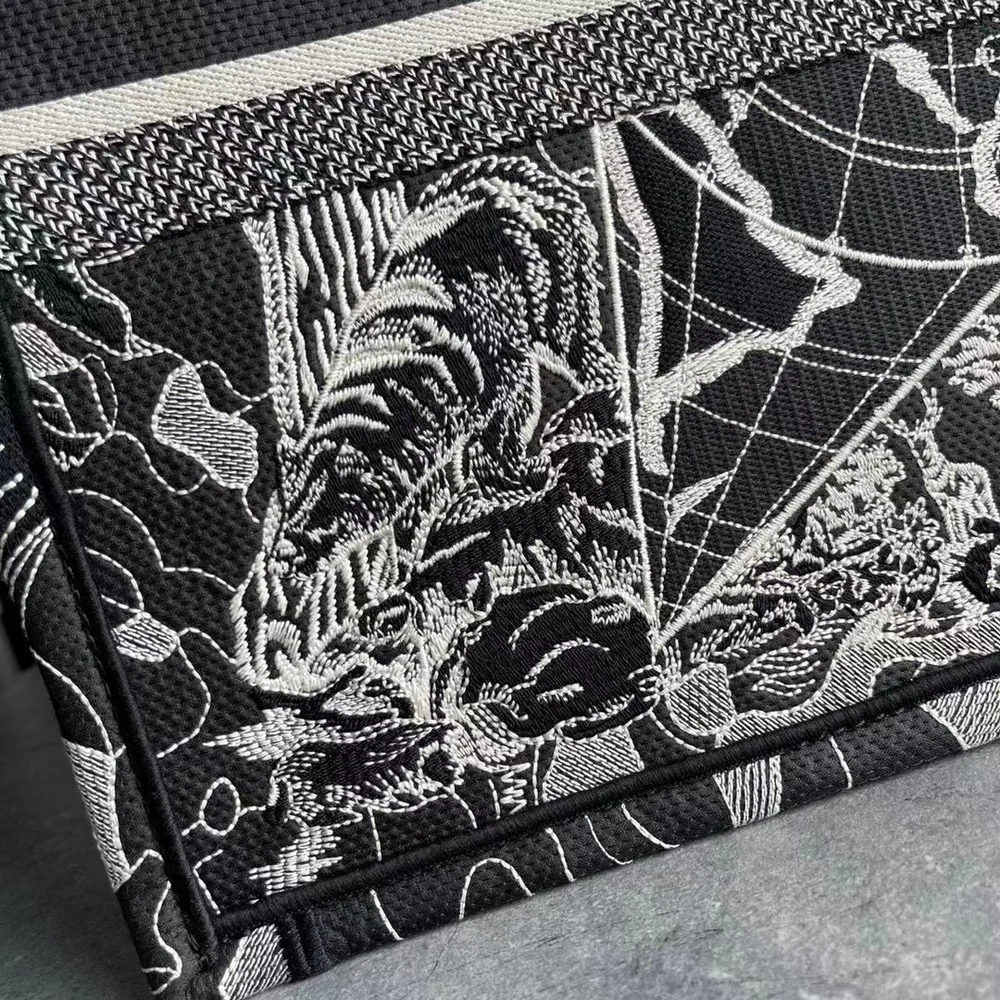 

2021 new high-quality embroidery bag large-capacity tote bag luxury brand bag luxury designer bag bags for women