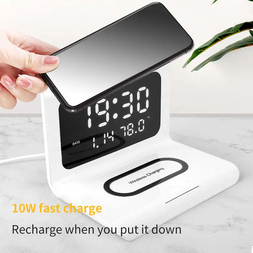 Настольная док станция для быстрой зарядки с цифровым дисплеем и