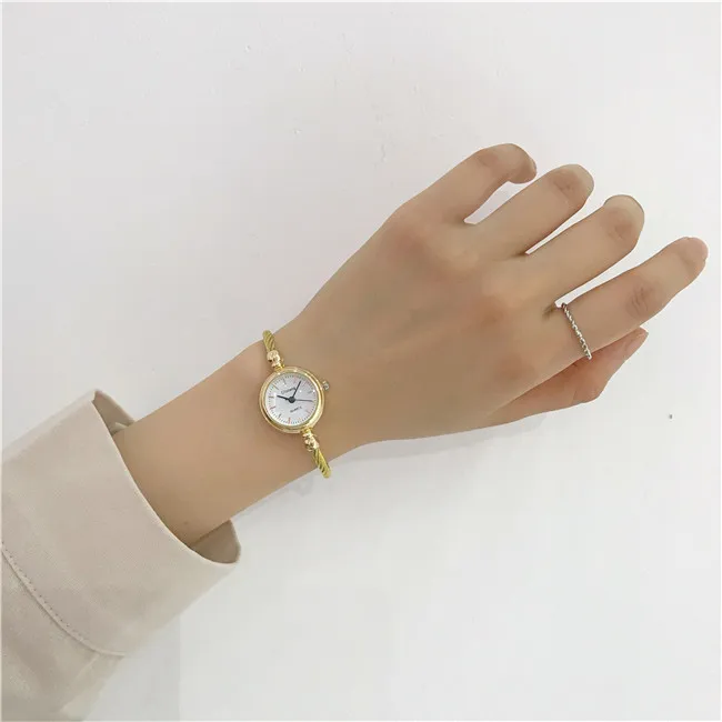 Gold white Роскошные женские часы-браслет из розового золота, модный подарок, женские часы-браслет, Ulzzang, брендовые Простые повседневные женские кварцевые часы - Цвет: Gold white