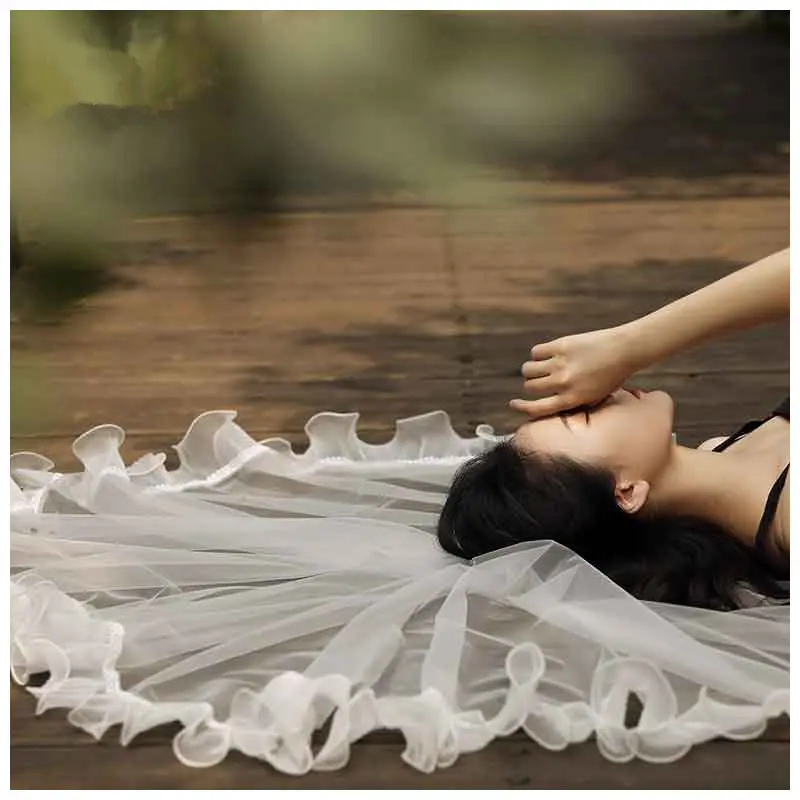 2019 Elegant Lace Ruffle Edge 1.5M Bridal Wedding Veils Two layers Short With Comb Cheap Accessories | Свадьбы и торжества