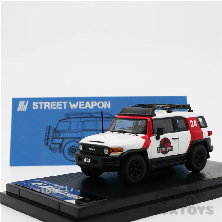 

Street Weapon 1:64 Toyota FJ Cruiser Red white Diecast Model Car