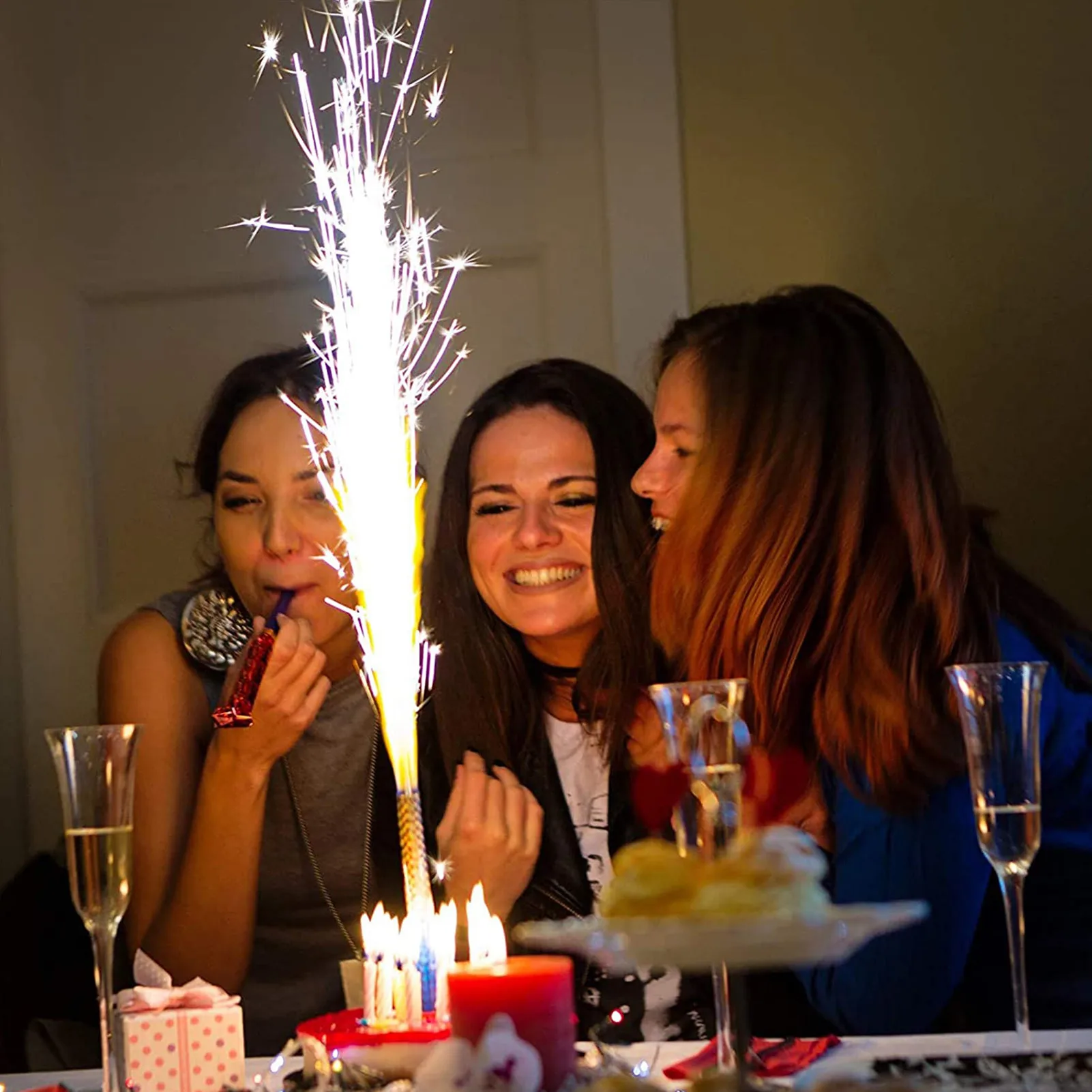 

6PCS Happy Birthday Party Birthday Candle Wedding Bottling Service Nightclub Restaurant Flame's Fascinating Cake Decoration