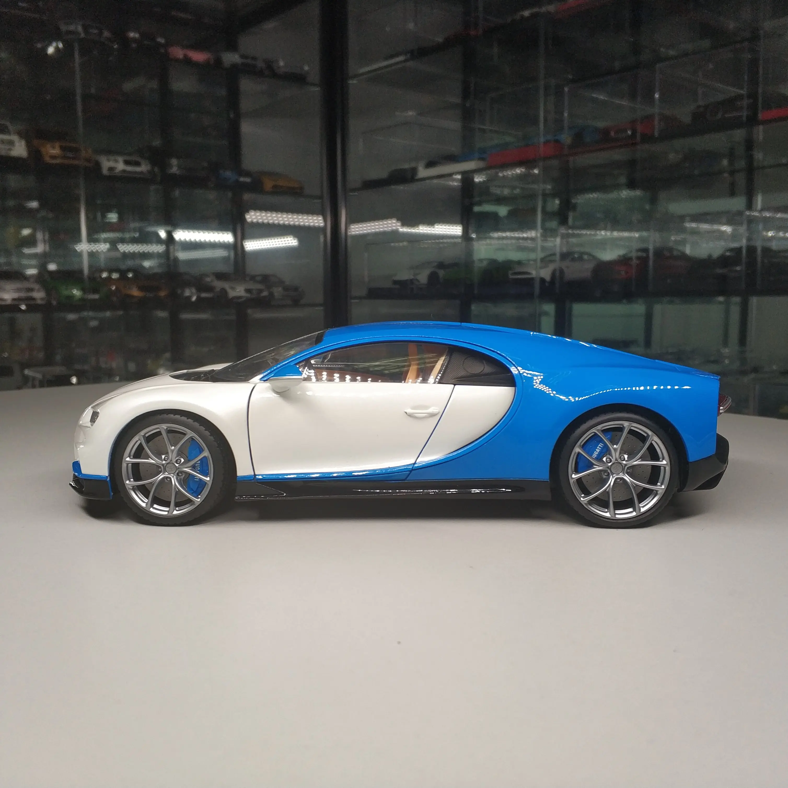 Велли гтауто 1/18 масштаб 1:18 2016 Bugatti Chiron Супер Спорт гоночный автомобиль дисплей
