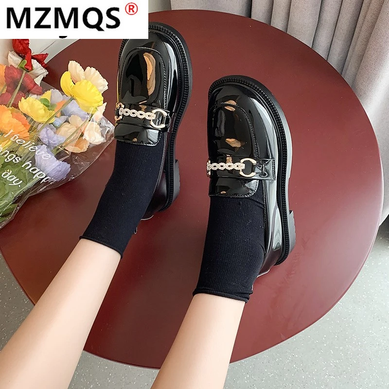 

Women's Flat Shoes 2021 Summer Slip-on Round Toe Casual Women's Shoes Fashion Soft Bottom Leather Loafers White Female Footwear