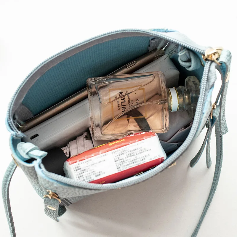 

2019 New Women Crossbody Bag Casual Portable Letter Messenger Bags PU Leather Phone Coin Bag Female Shoulder Party Handbags