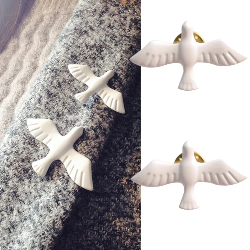 

1Pc Enamel White Vintage Peace Dove Brooch Pin Women Fashion Jewelry Gift Trendy Brooches Retro White Pigeon Brooch For Men Gift