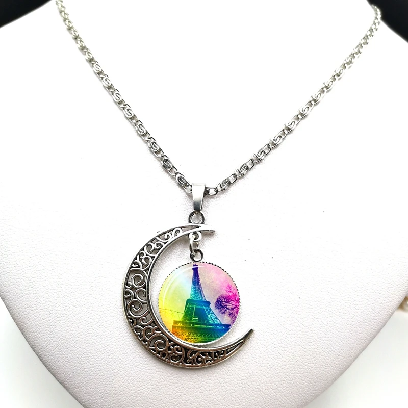 

2020 Fashion Creative Retro Colorful Eiffel Tower Cabochon Glass Moon Pendant Clavicle Chain Necklace Birthday Gift