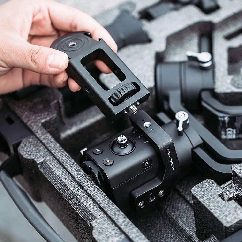 

PGYTECH Yueli Ronin S/SC Hand Grip Mount Plus with Cold Shoe Interface Small Storage Volume Easy to Disassemble