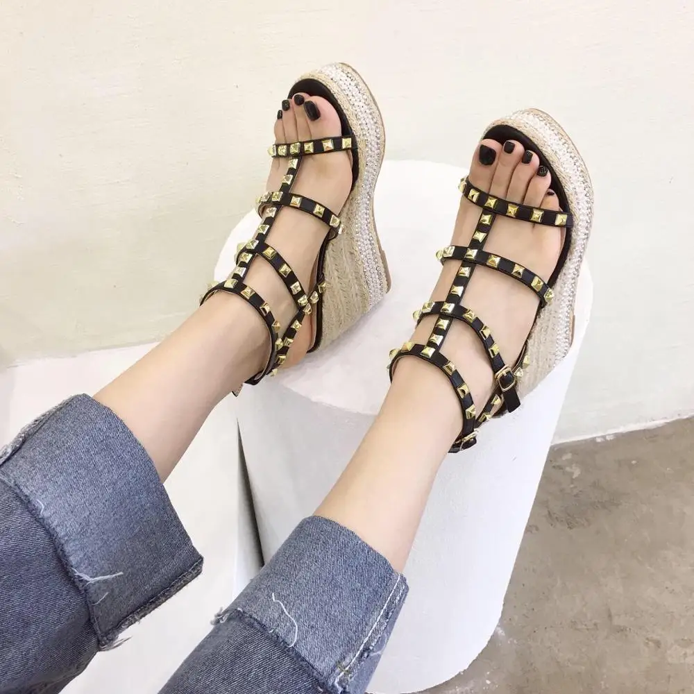

2021 Sandals Comfort Shoes for Women Summer Heels Clogs Wedge Cross Suit Female Beige Cross-Shoes New Girls High Fashion Platfo