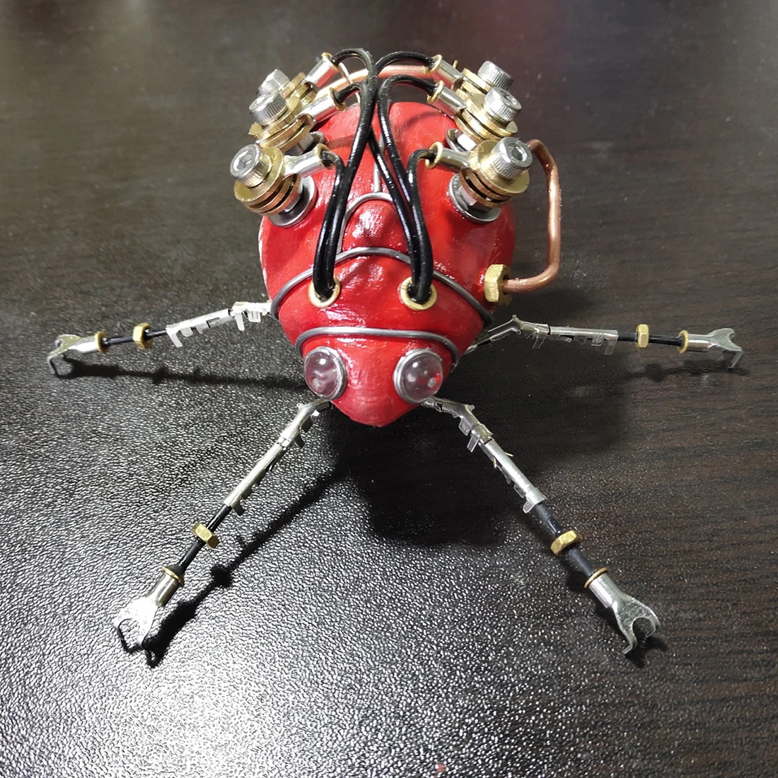 

3D Mechanical Metal Model Kit Handmade Assembled Crafts For Home Decor Toys Creative Gift - Red Little Beetle ( Finished)