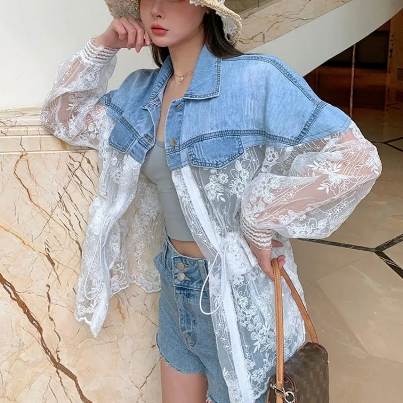 

2021 Summer New Patchwork Denim Jacket Women Thin See-Through Lace Beach Coat Lady Loose Adjustable Waist Sun Protection Jackets