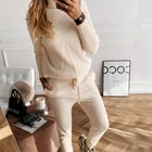 Костюм спортивный женский осенне-зимний трикотажный из двух предметов