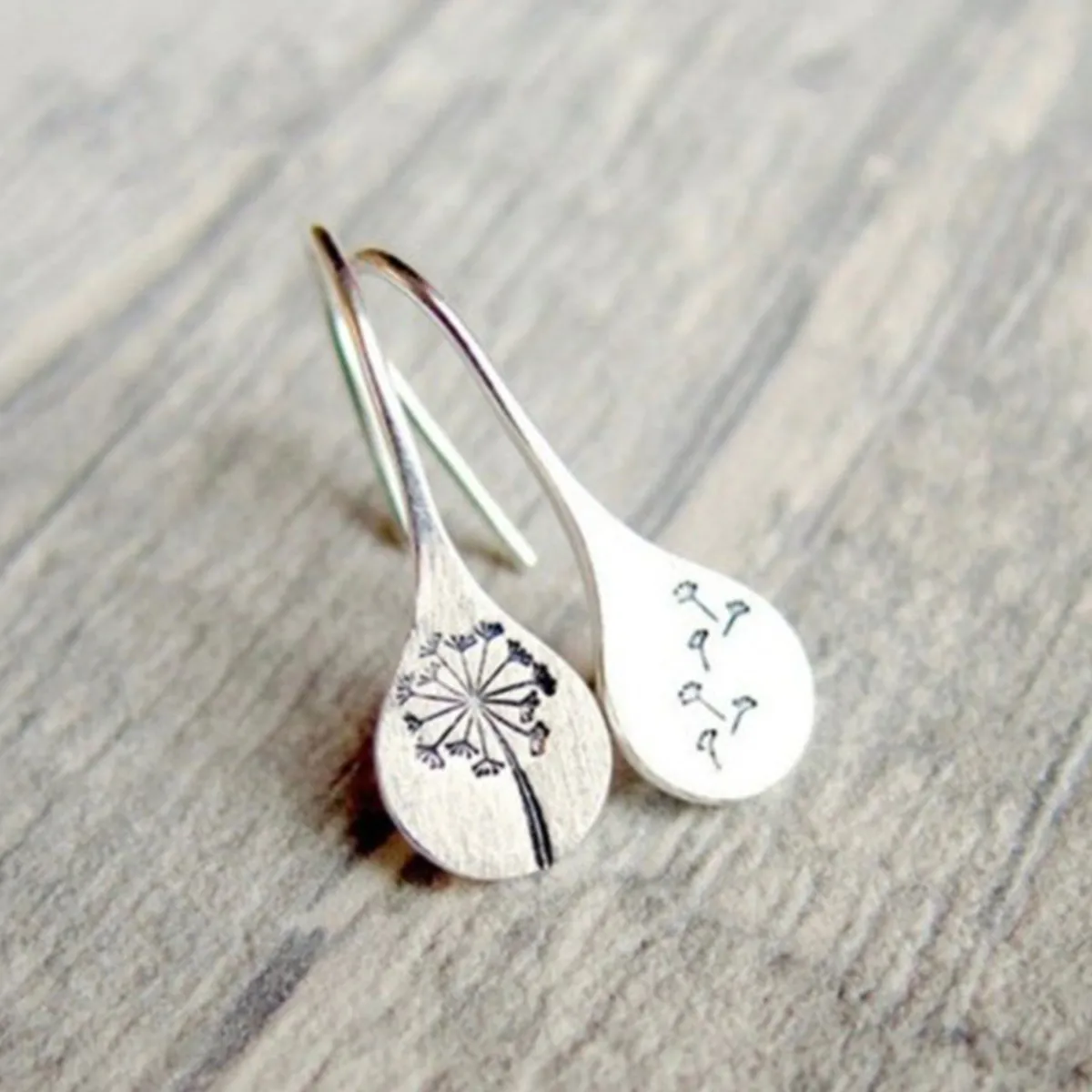

Simple Vintage Dandelion Earrings Women Wedding Jewelry Statement Stud Earrings