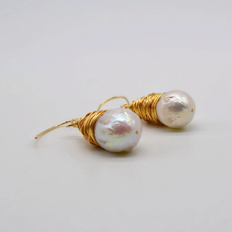 

Vintage court female earrings, white baroque pearl flame spherical pearl, handmade creative jewelry, ladies gold earrings