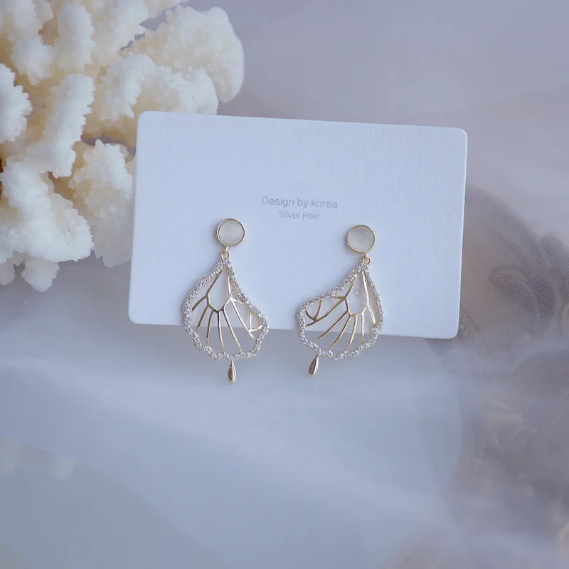 

Korean Trendy Gold Plated Irregular Zircon Inlaid Pendant Earrings Elegant Women Exquisite Long Drop Earring Party Jewelry