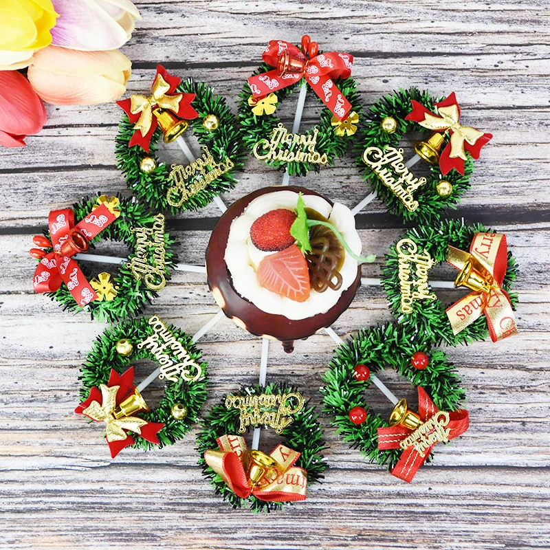 

5Pcs/Set Merry Christmas Cake Topper Xmas Wreath Garland Cupcake Topper Christmas Tree Ornament