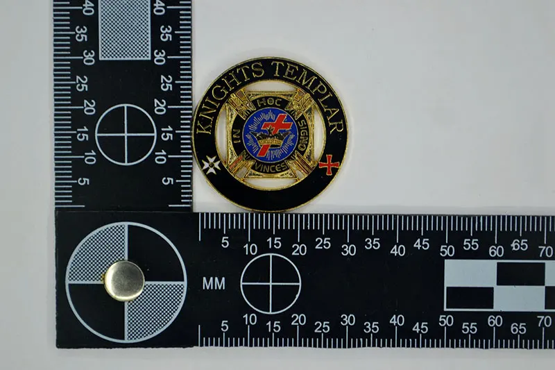 Креативная брошка с изображением масонского рыцаря короны металлическая на