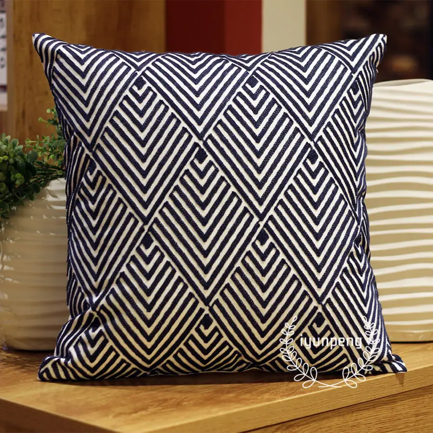 LeRadore Роскошные 3D вышитые Чехлы для подушек Геометрический стиль валик наволочка
