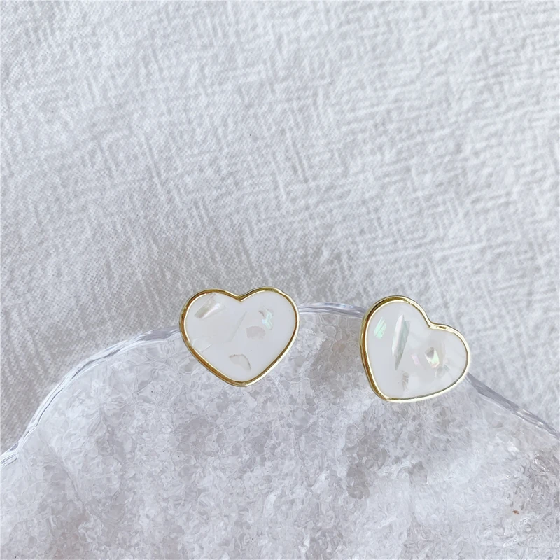 

YIDALU Charm Sweetie Love Heart Earrings for Women 14K Real Gold AAA Shell Face Stud Earrings Birthday Gift Christmas Pendant