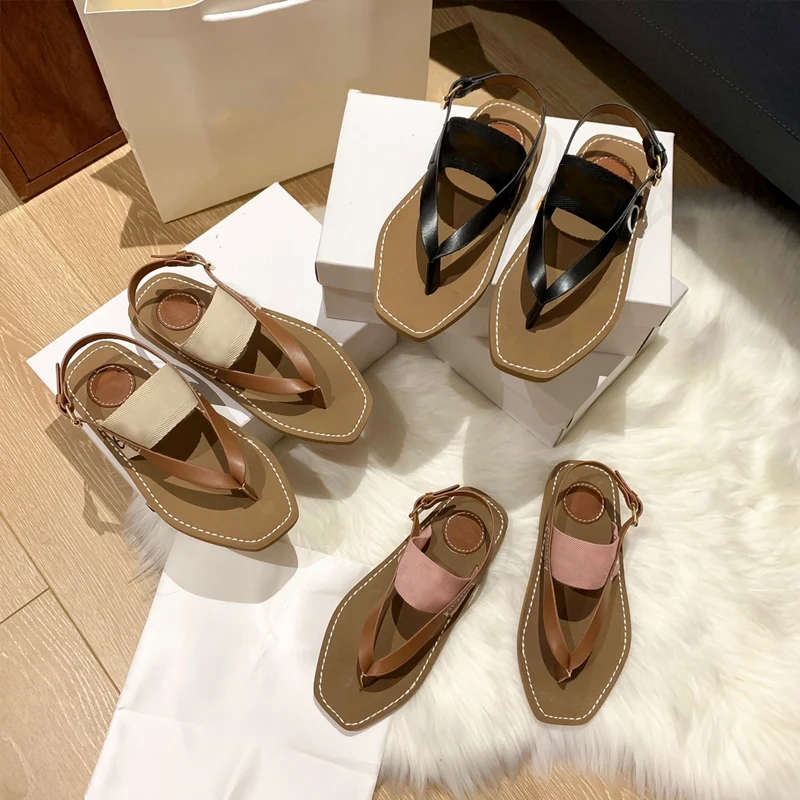 

Flip-Flop Sandals