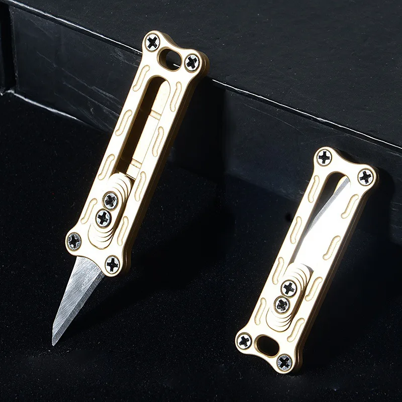 EDC Multipurpose Pocket Cutter Keychain Multifunctional Multi Tool Camping Outdoor Pare Peeler Portable Metal Cutlery Survival T