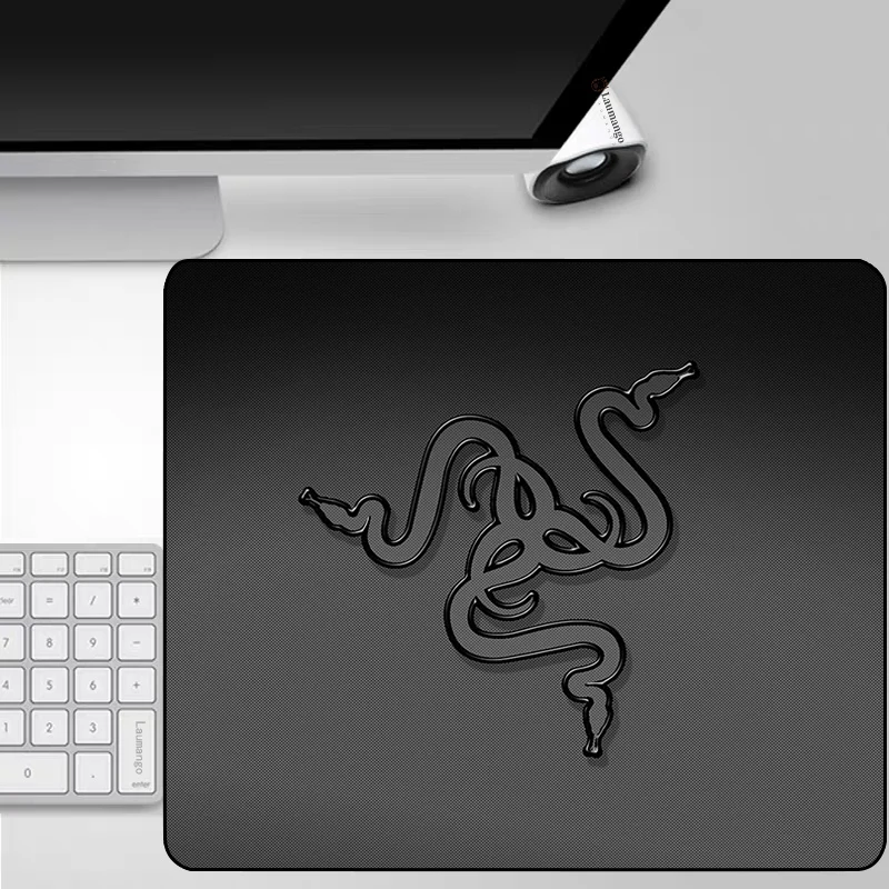 

Black And White Razer Mouse Pad Rubber Mat Gamers Computer Accessories Anime Carpet Mousepad Gaming Laptop Gamer Desk Mouse Mats