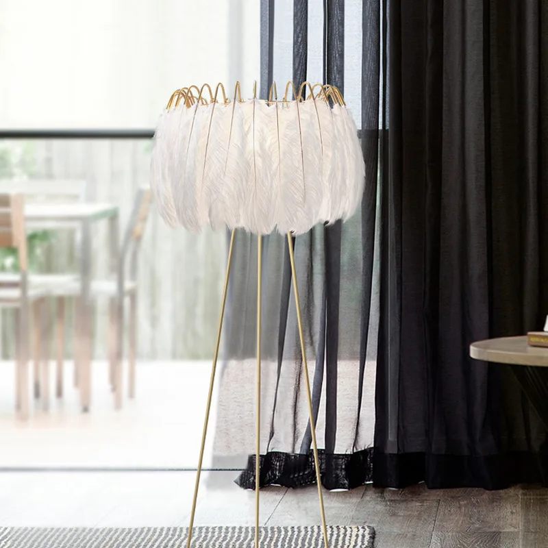 Нордическая современная простая Напольная Лампа с пером вертикальный