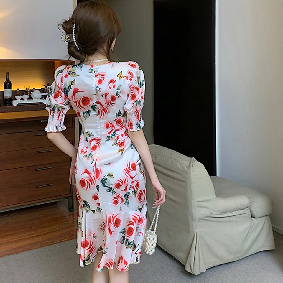 

Floral Dress 2021 Summer V-Neck Single Row Beaded Small Folds Puff Sleeve High Waist Ruffle Hem Bohemia Women's Dresses