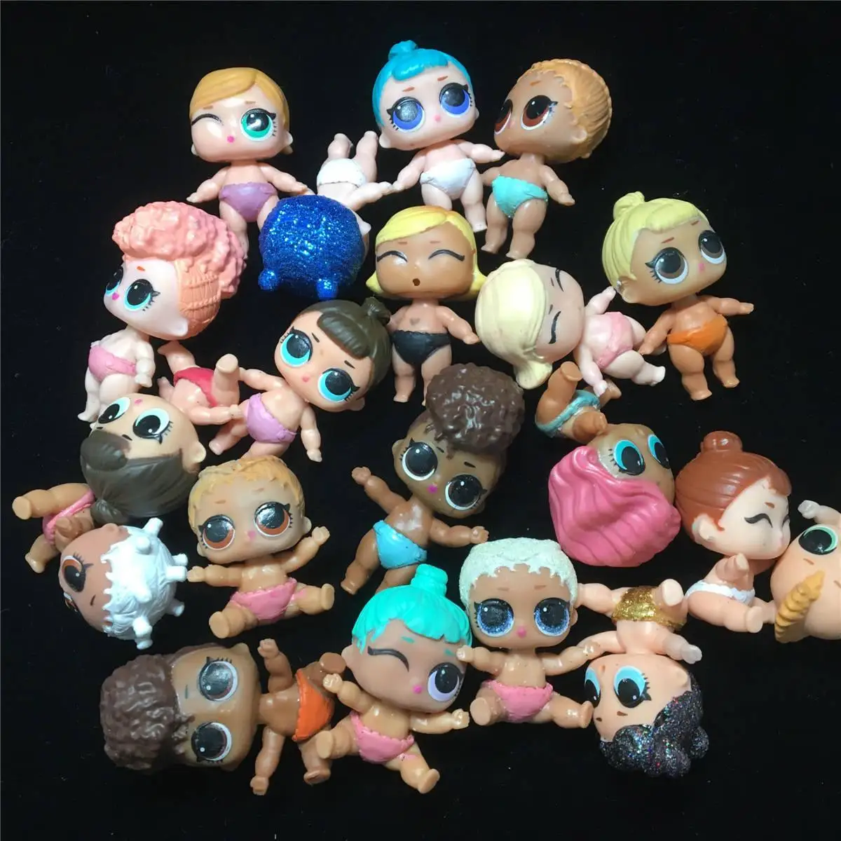 

2021 new 1Pc Random Send L.O.L Surprise Lil Sisters Dolls 4cm Baby Limited Collection Kids Girls Toy Birthday Christmas Gift