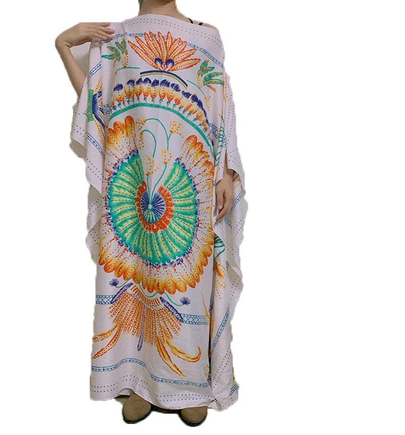 Женское длинное платье-кафтан свободное шелковое платье в стиле бохо с ярким