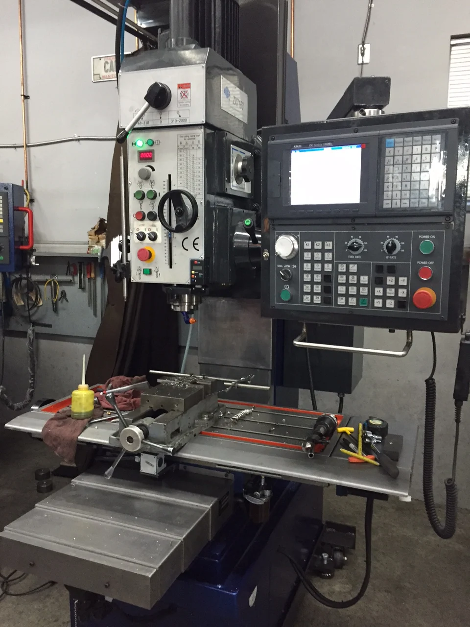 Новая версия SZGH 3 осевой ЧПУ Фрезерный контроллер CNC1000MDb ATC контрольный комплект