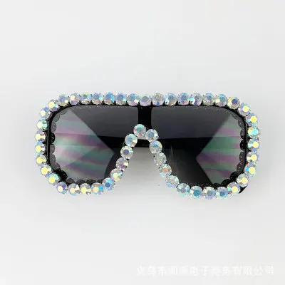 

Colored Diamond Sunlasses For Women Wrapping Sunglasses Personality Fashion Street Photography Catwalk Magazine Props Glasses