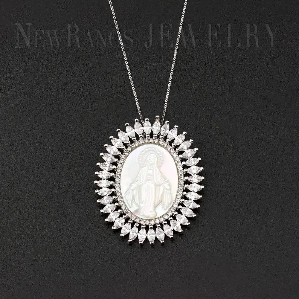 Ожерелье с кулоном Девы Марии из белых Цирконий жемчугом в виде раковины для