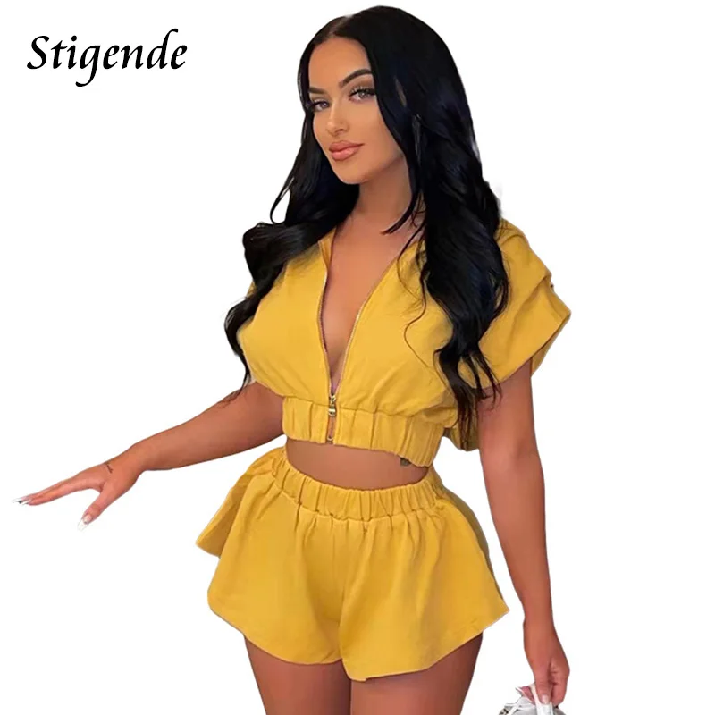 

Stigende Summer Hooded Two Piece Set Women Loose Tracksuit Zipper Crop Top and Shorts Loungewear Solid Color Bodycon Active Wear