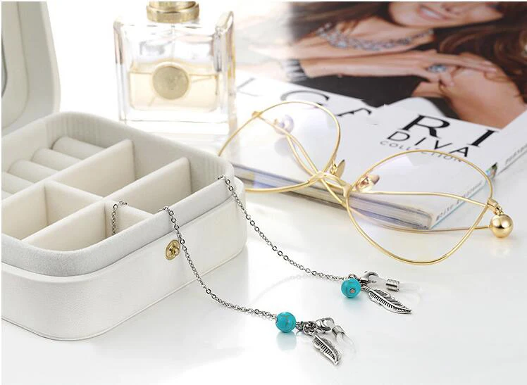 Солнцезащитные очки солнцезащитные с цепочкой для женщин золотистые