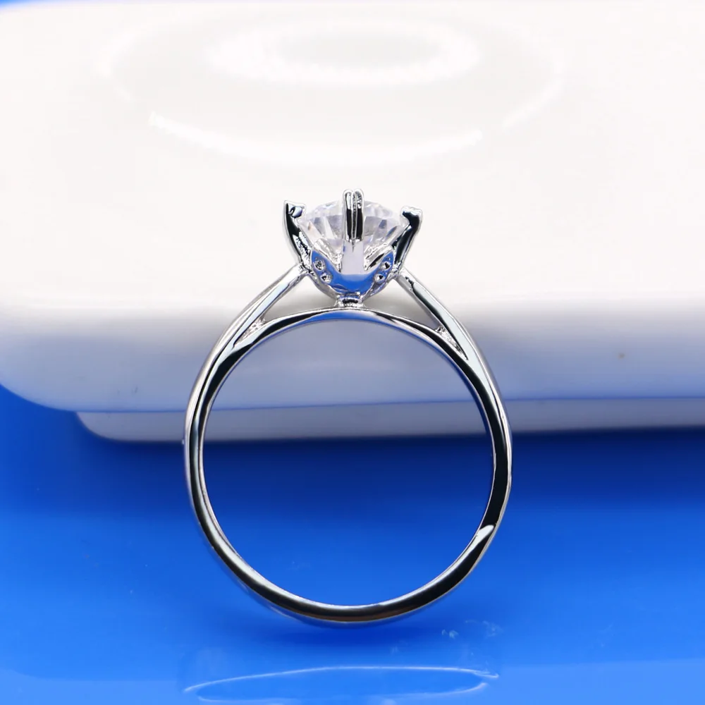 Современная мода Женское кольцо тренд белый кристалл четыре когти циркон