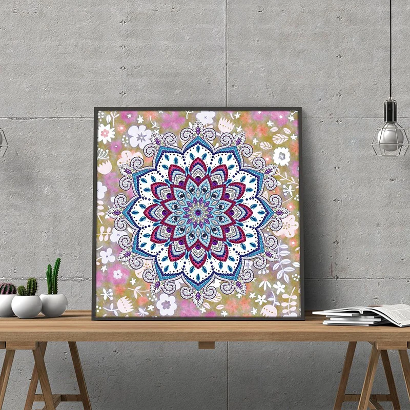 

Mandala Pattern DIY Diamond Painting Kit Luminous Diamond Art Crystal Rhinestone Diamond Embroidery Painting Wall Decoration