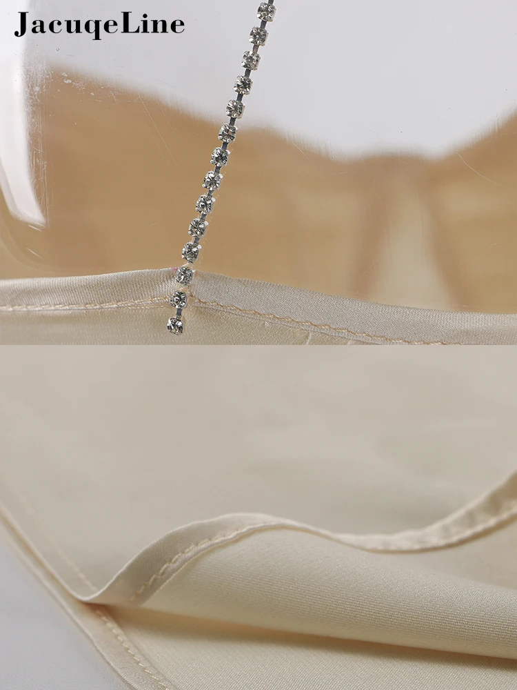 Мини атласное платье Jacqueline на бретелях-спагетти с бриллиантами вечерние женские