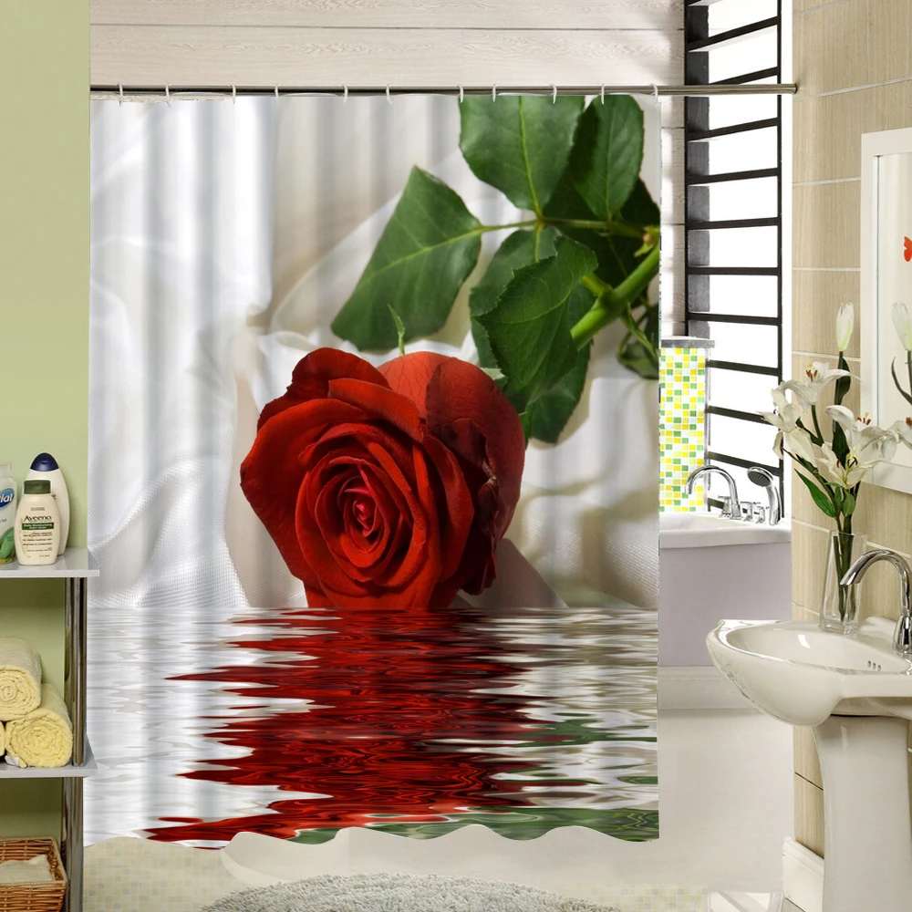 Занавеска для душа с красными цветами растут на реке которая видит активную и