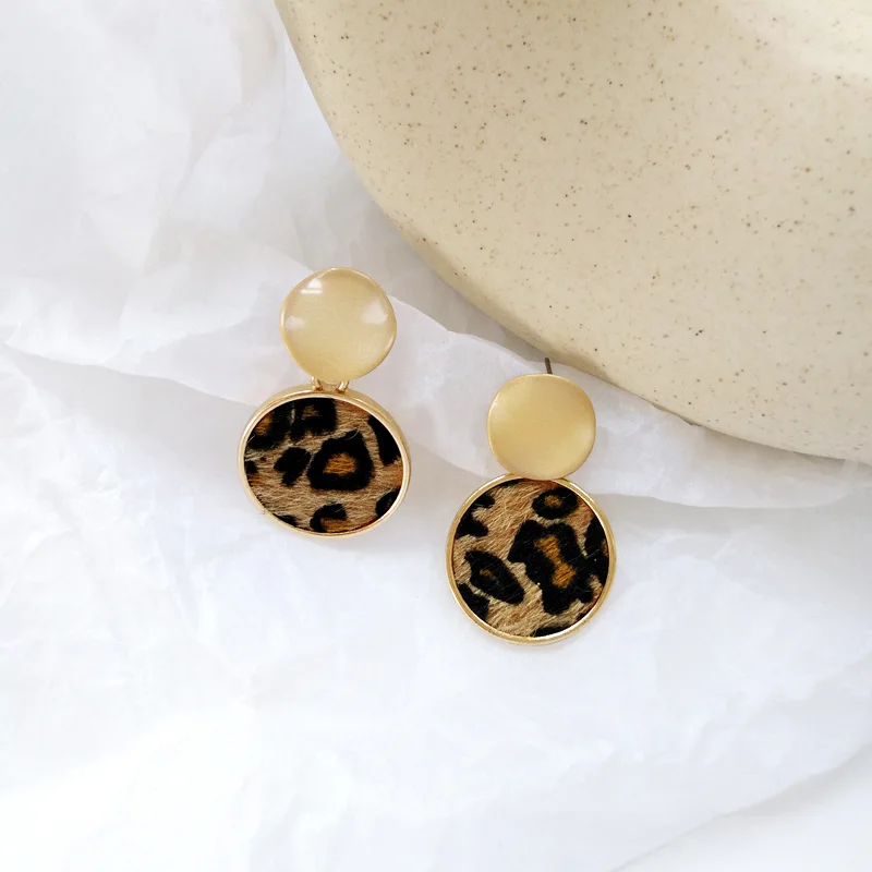 Модные геометрические круглый Leopard клипсы темперамент Для женщин Аксессуары для девочек в Корейском стиле, Женские Ювелирные изделия - Окраска металла: 1 Ear Stud