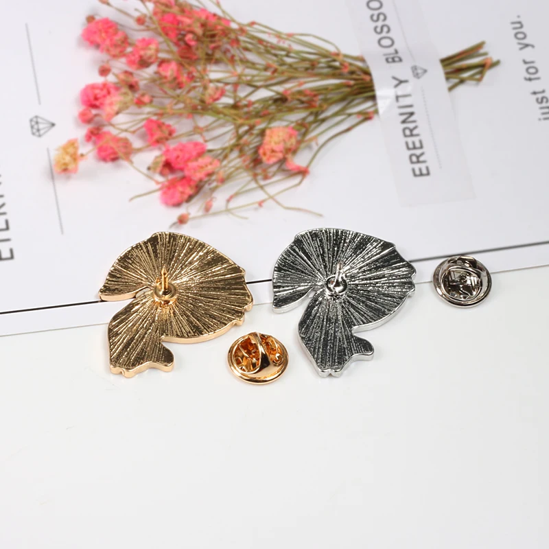 2~3pcs/set Brooches Fox Glasses Horse Flower Shoe Cartoons Badges Pins Enamel Button Pin Denim Jackets Fashion Jewelry for Kids - купить по