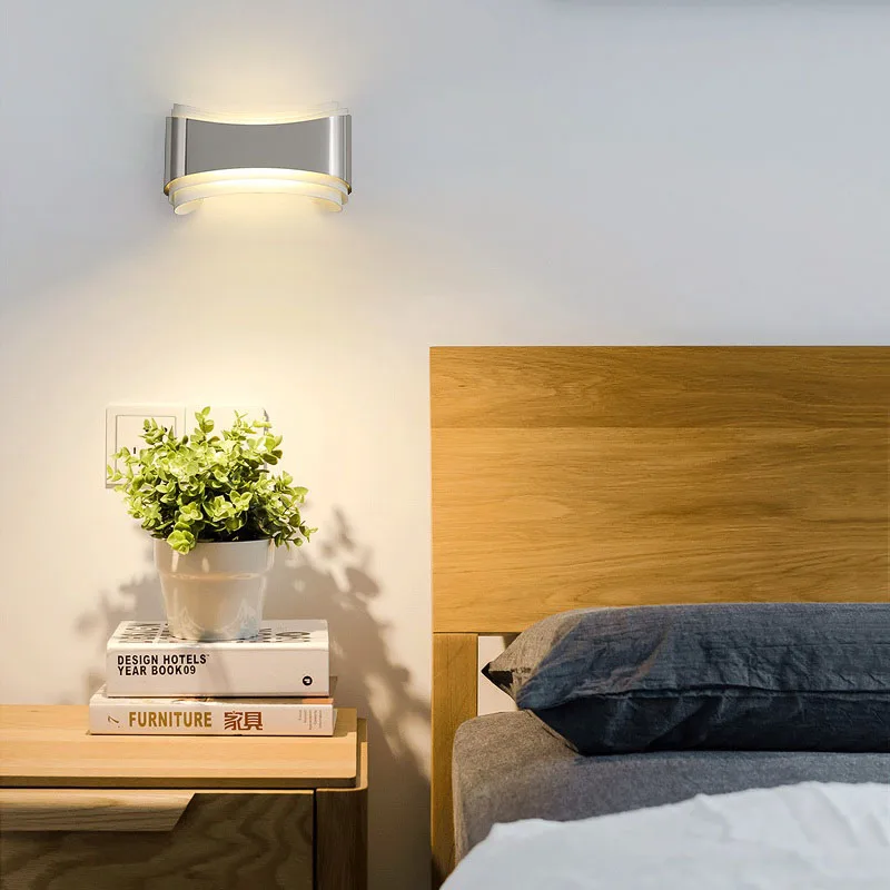 Настенный светильник для спальни Металлическая лампа акриловый абажур