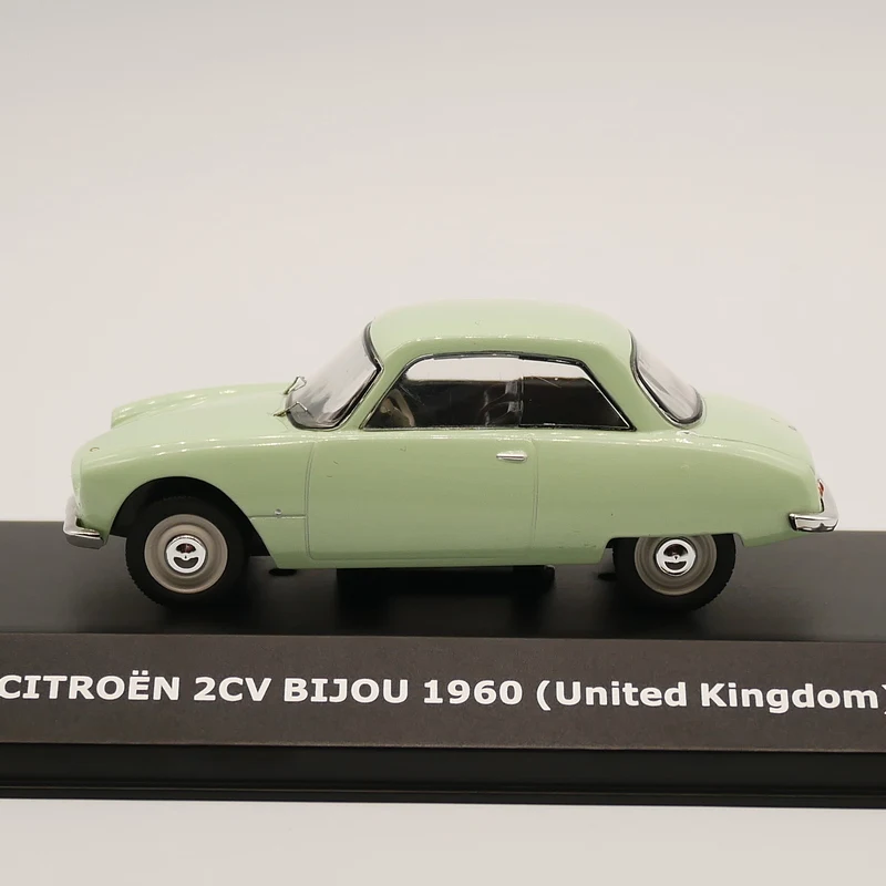 Модель автомобиля под давлением металлическая игрушка Ixo 1:43 CITROEN аптечка 1960
