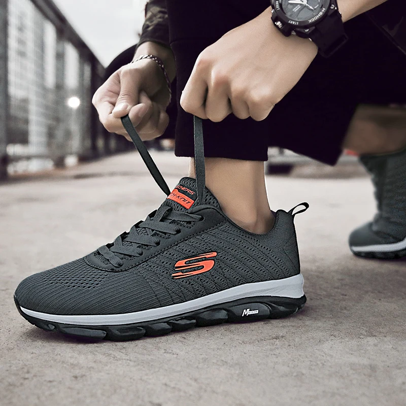 

The latest high quality men's and women's running shoes outdoor jogging lightweight non-slip breathable sports shoes