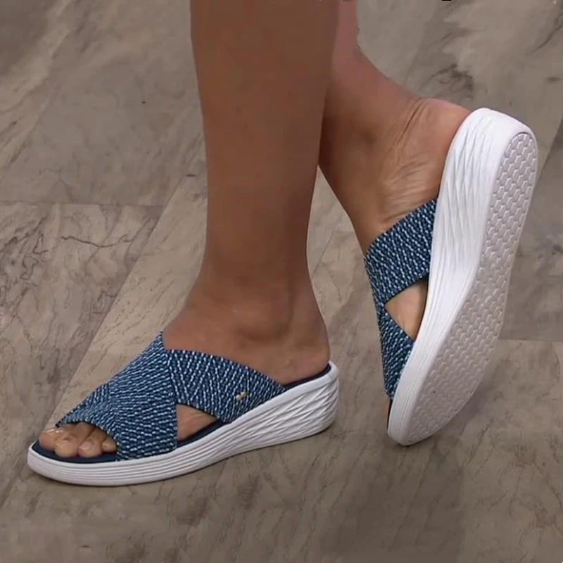 

Slippers Women Shoes Casual Platform Sandals Women Slides Solid Comfort Flats Plus Size Cross Summer 2021 Beach Ladies Slippers