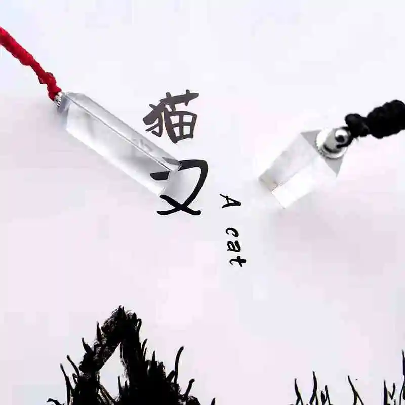 Треугольная призма с подвеской можно взять ожерелье мобильной фотографией дети