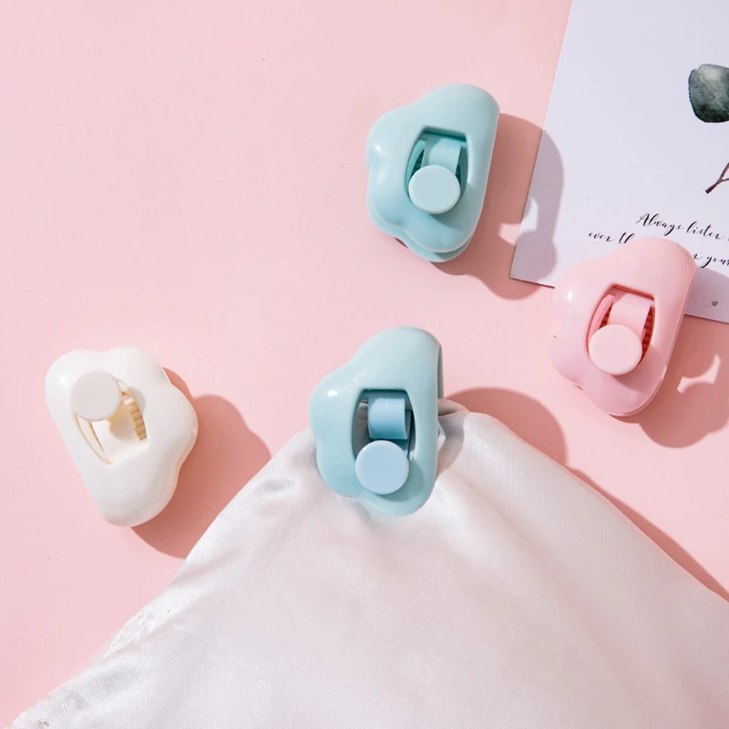 

Одеяло в форме облаков зажим фиксатора без штырьков, нескользящее, предотвращает передвижение пододеяльников, безопасная рукоятка для дет...