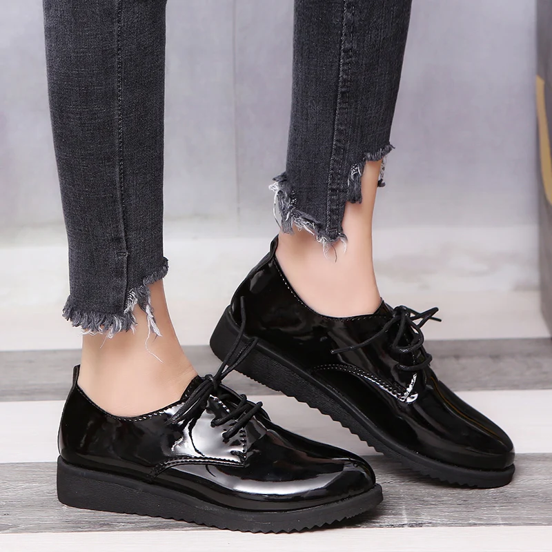 Большие размеры 34-43 женские туфли-оксфорды туфли на шнуровке из лакированной