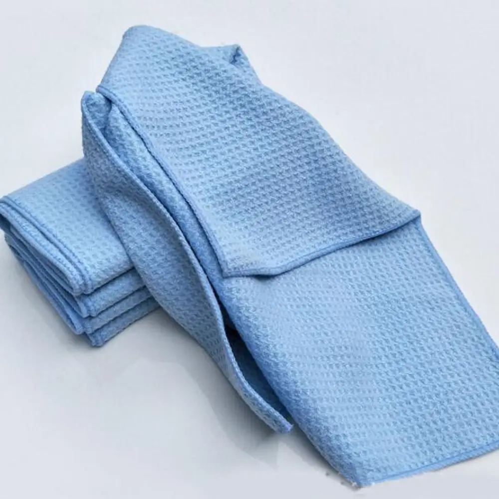 

Auto Care The Best Water Magnet Microfiber Drying Towel with Waffle Weave Design for Car , Bath, Kitchen & Dogs 40x40cm