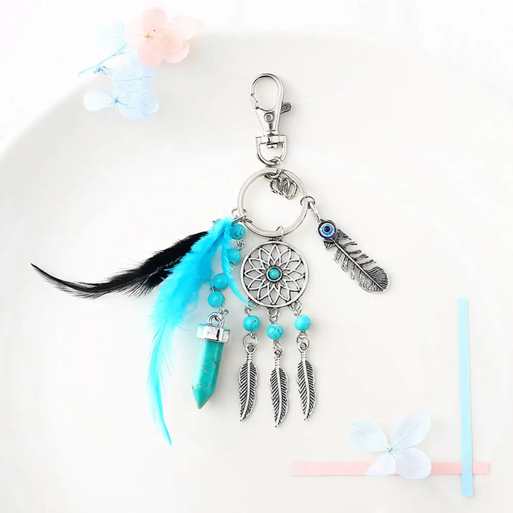 Брелок для ключей из натурального пера Ловец снов с кисточкой и синим пером